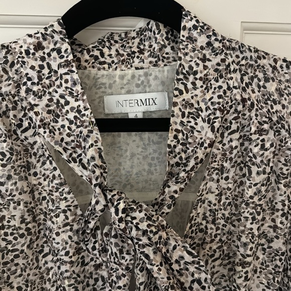 Intermix tie front blouse - Picture 4 of 6